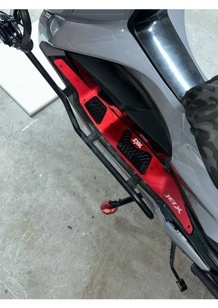 Sym Aksesuar Jet x 125 Alüminyum Paspas (Kırmızı) fiyatları