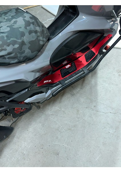 Sym Aksesuar Jet x 125 Alüminyum Paspas (Kırmızı) fırsatları