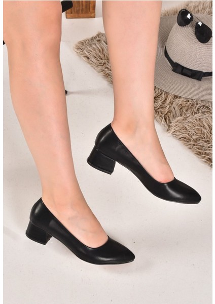 Kadın Siyah Cilt 3 cm Topuklu Klasik Ayakkabı