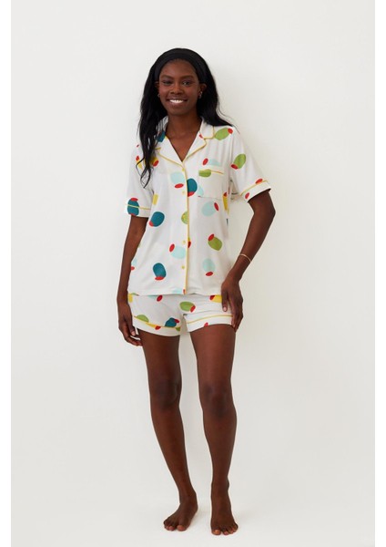 Kadın Limon Desenli Düğmeli Şortlu Pijama Takımı