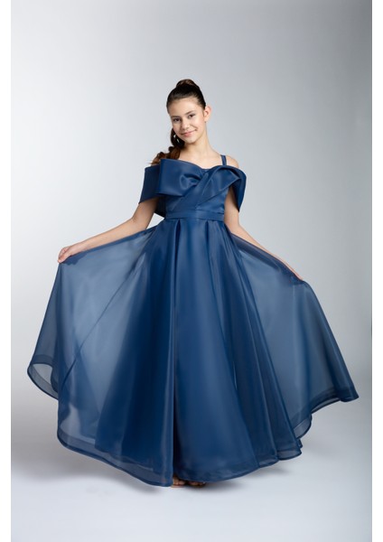 Omuz Detaylı Lacivert Mezuniyet Balo Elbisesi