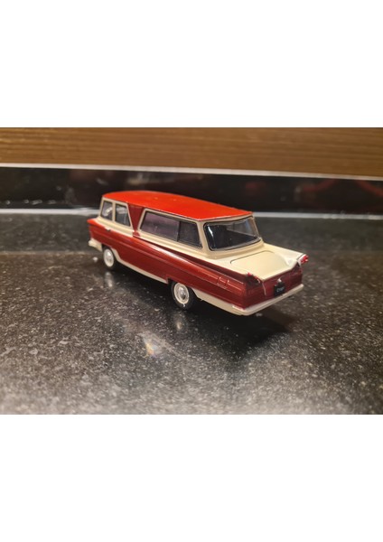 1/43 Gaz Start Minivan indirimleri