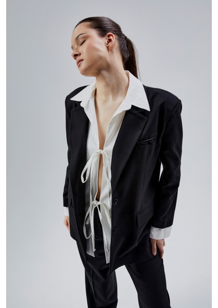 Siyah Gömlek Detaylı Regular Blazer Ceket fiyatları