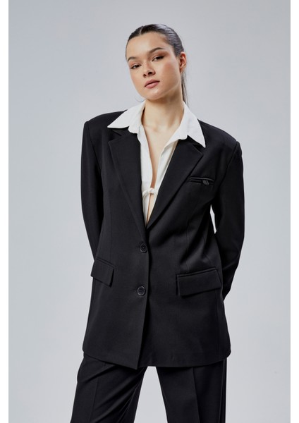 Siyah Gömlek Detaylı Regular Blazer Ceket fırsatları