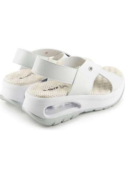 Nwanwa Anatomik Air Max Tabanlı Kadın Sandalet Beyaz fırsatları
