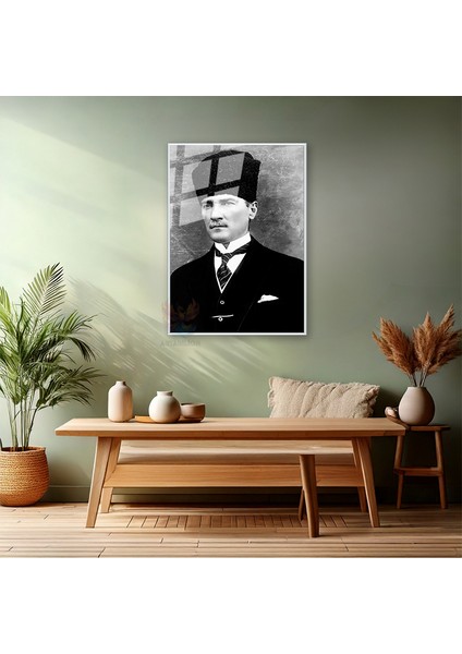 Dikey Metal Çerçeveli Cam Siyah Beyaz Atatürk Tablosu Çerçeveli Cam Ofis Ev Tablosu Duvar Dekoru