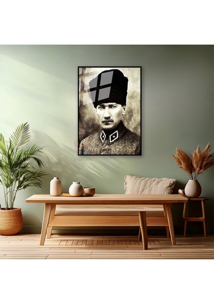 Atatürk Görseli Metal Çerçeveli Cam Tablo Dikey Duvar Tablosu Ev Ofis Dekoru Ev Ofis Hediyesi fiyatları