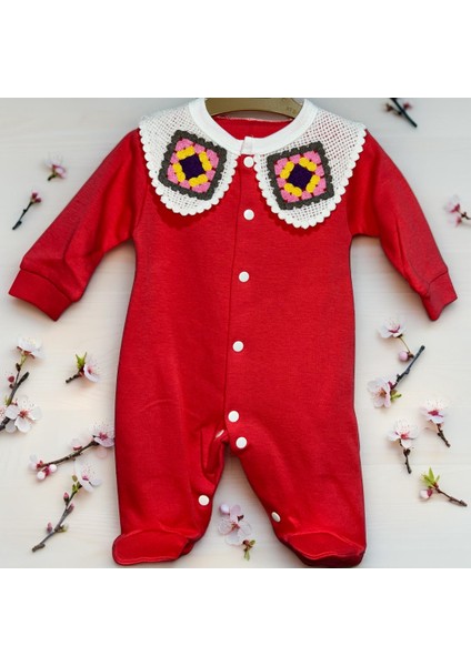 Kız Bebek Patikli Tulum - Örgü Yaka Detaylı Düğmeli Kırmızı Tulum