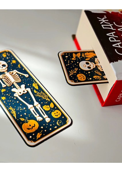 Woke Skeletons Kitap Ayracı fırsatları