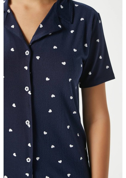Kadın Mia Yumuşak Doku Lacivert Kalp Desen Ön Düğmeli Kısa Kollu Pijama Takımı