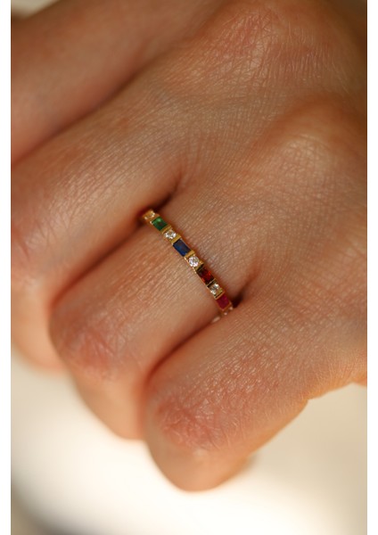 14 Ayar Altın Renkli Taş Sıralı Yarımtur Yüzük fiyatları