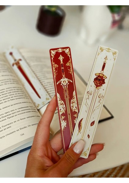 Blade & Blossom Kitap Ayracı modelleri