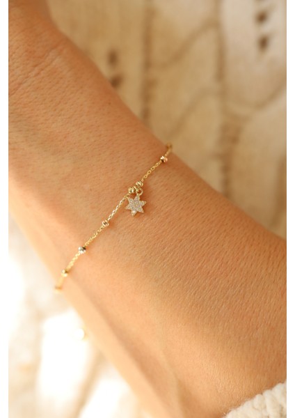 14 Ayar Altın Dorika Detaylı Yıldız Bileklik fırsatları