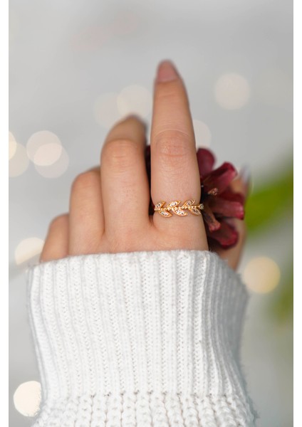 Zirkon Taşlı Kraliçe Tacı Model Ayarlanabilir Gold Kadın Yüzük