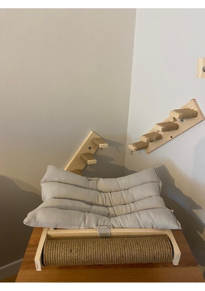 Luxury Büyük Boy Kedi Yatağı ve Tırmalama Çubuğu Hazır Kurulu 1 Adet