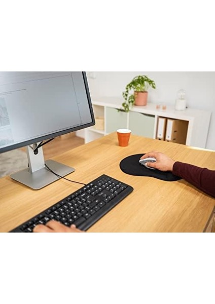 Bigfoot Xl Jel Fare Altlığı (Ekstra Büyük Fare Yüzeyi 255 x 295 Mm, Ergonomik Yumuşak Jel Bilek Desteği, Sıvı Kontrol Için Yüzey Yapısı) Siyah