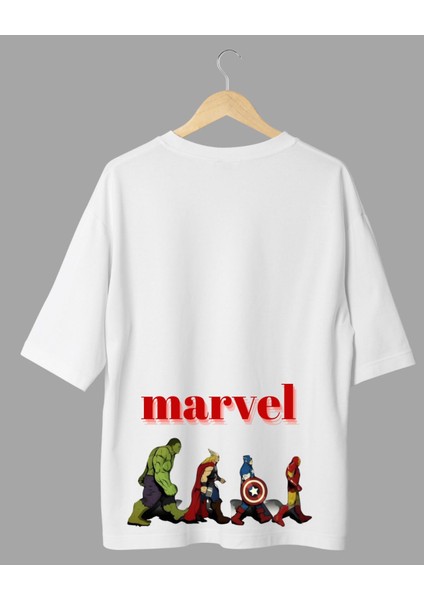 Marvel Severler Için Yenilmezler Tasarımlı Baskılı T-Shirt