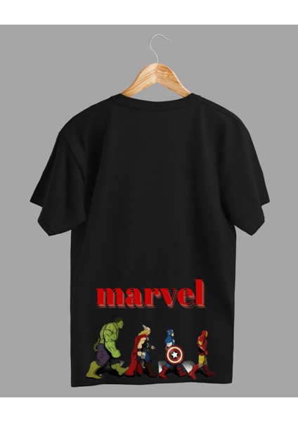 Marvel Severler Için Yenilmezler Tasarımlı Baskılı T-Shirt