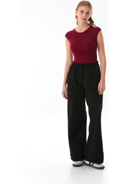 Basic Bisiklet Yaka Çıtçıtlı Likralı Modal Body