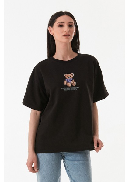 Ayıcık ve Yazı Baskılı Oversize Tişört