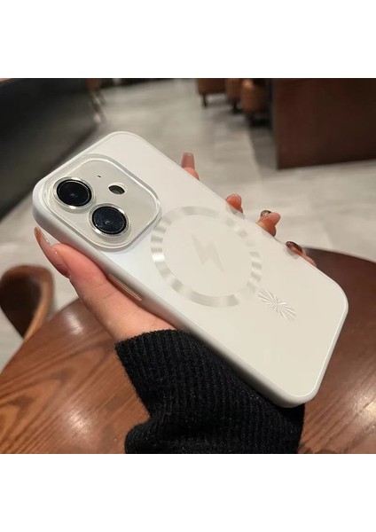 Apple iPhone 12 Uyumlu Kılıf Zebana Matte Glass Kılıf (Kablosuz Şarj Destekli) Beyaz