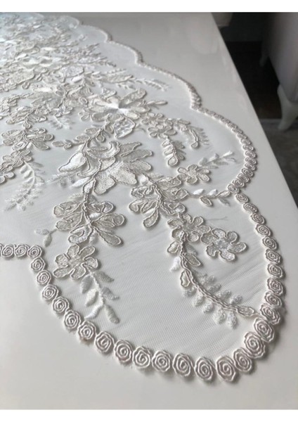 Kordone Nakışlı Tül Runner Örtüsü (Krem)