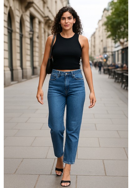 Kadın Siyah Fitilli Görünümlü Askılı Kalın Esnek Örme Basic Crop Atlet Bluz