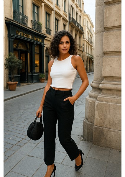 Kadın Beyaz Fitilli Görünümlü Askılı Kalın Esnek Örme Basic Crop Atlet Bluz