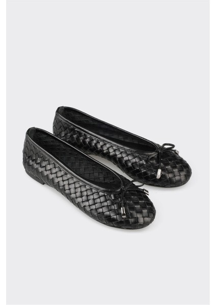 Siyah Deri Kadın Günlük Ayakkabı fiyatları