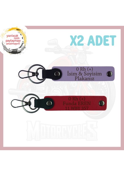 Mor Menekşe-Kırmızı, Yol Arkadaşlarına Özel, Isim Plaka ve 0 Rh (+) Kan Grubu Yazılı 2'li Anahtarlık