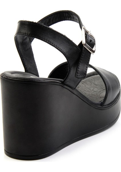 Bej Leather Kadın Sandalet K05040030403 modelleri
