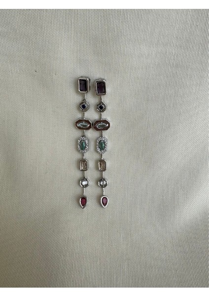 Melis Modeli Renkli Taşlı Sallantılı Küpe modelleri