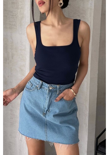 Kadın Lacivert Askılı Gloplu Südyenli Crop Atlet