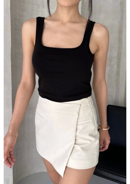 Kadın Siyah Askılı Gloplu Südyenli Crop Atlet indirimleri