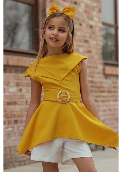Kız Çocuk Sıfır Kol Asimetik Kesim Kemerli Sarı Tunik Şortlu Takım fırsatları