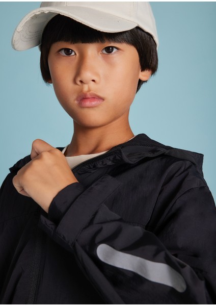 6493 Erkek Çocuk Siyah Yağmurluk modelleri