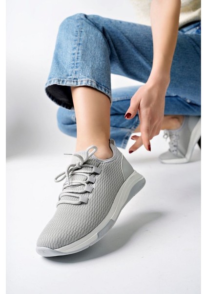 Gri Kadın Fileli Günlük Ayakkabı