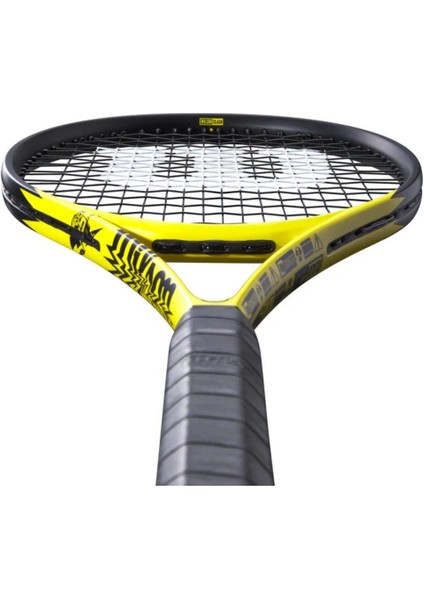 Tenis Raketi Minions V3 Clash 100 V2.0 Grip 3 WR124711U3 modelleri