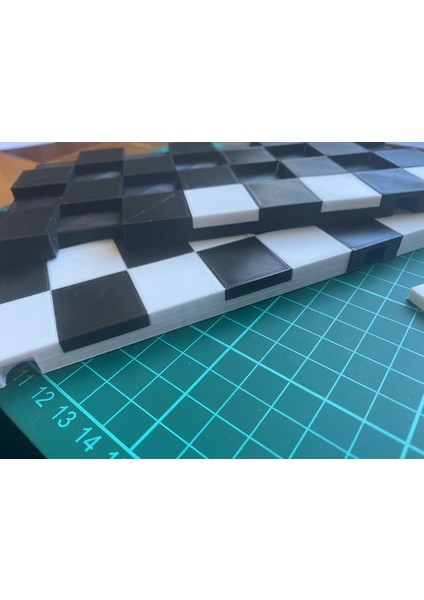 25MM Katlanır Seyahat Satranç Tahtası THN4791799