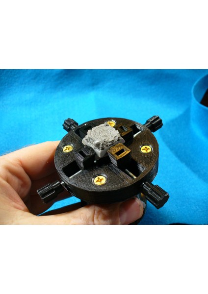 Dört Çene Minyatür Kelepçesi THN3704693