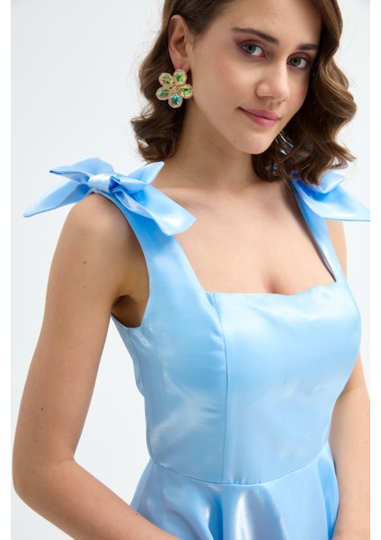 Kadın Bebe Mavi Fiyonk Detay Midi Abiye Elbise fırsatları