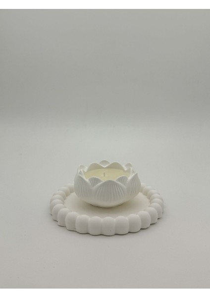 Vanilya Kokulu Dekoratif Tepsili Gül Desenli Mum Seti – Şıklık ve Estetik Dokunuş fiyatları