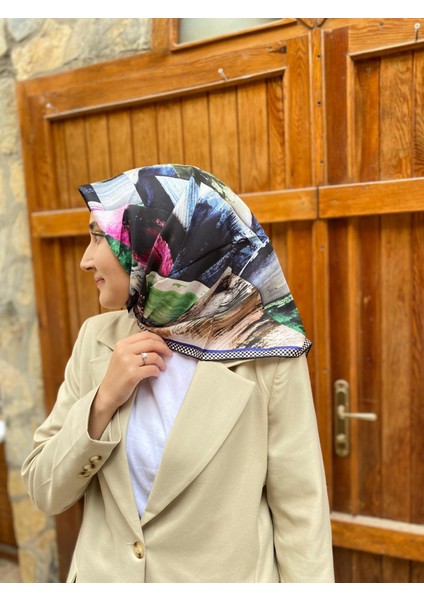 Lacivert Geometrik Desen Tivil Ipek Eşarp 3575