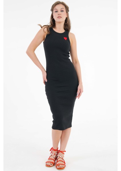 Siyah Bisiklet Yaka Kalp Baskılı Fitilli Bodycon Örme Midi Elbise