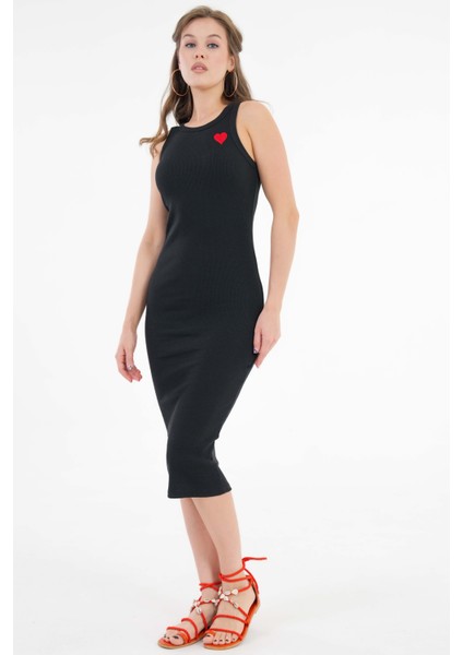 Siyah Bisiklet Yaka Kalp Baskılı Fitilli Bodycon Örme Midi Elbise