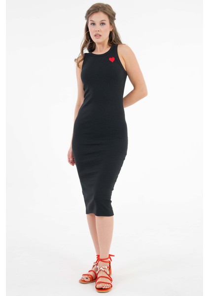 Siyah Bisiklet Yaka Kalp Baskılı Fitilli Bodycon Örme Midi Elbise