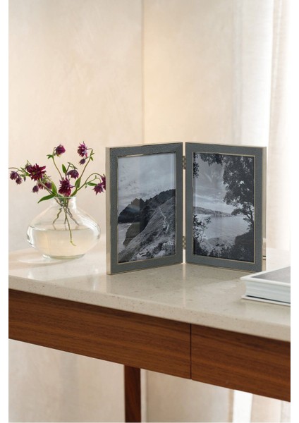 Klasik Dokulu Çift Menteşeli Çerçeve, 5 x 7 Inç Fotoğraf Için
