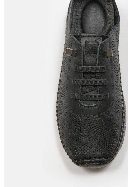 Russa Siyah Deri Kadın Sneaker modelleri
