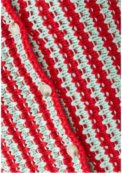 Zig Zag Kısa Kollu Dantel Gömlek fırsatları