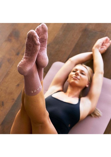 Studio Grippy Crew Yoga Çorapları, Kaymaz Tabanlı Konforlu Tasarım